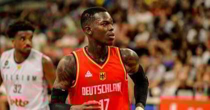 Dennis Schröder: Sein Vertrag, sein Team und seine Frau