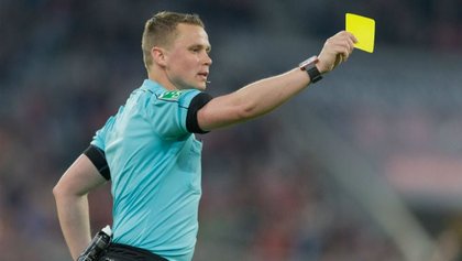 Strategie di scommesse sul calcio: i cartellini